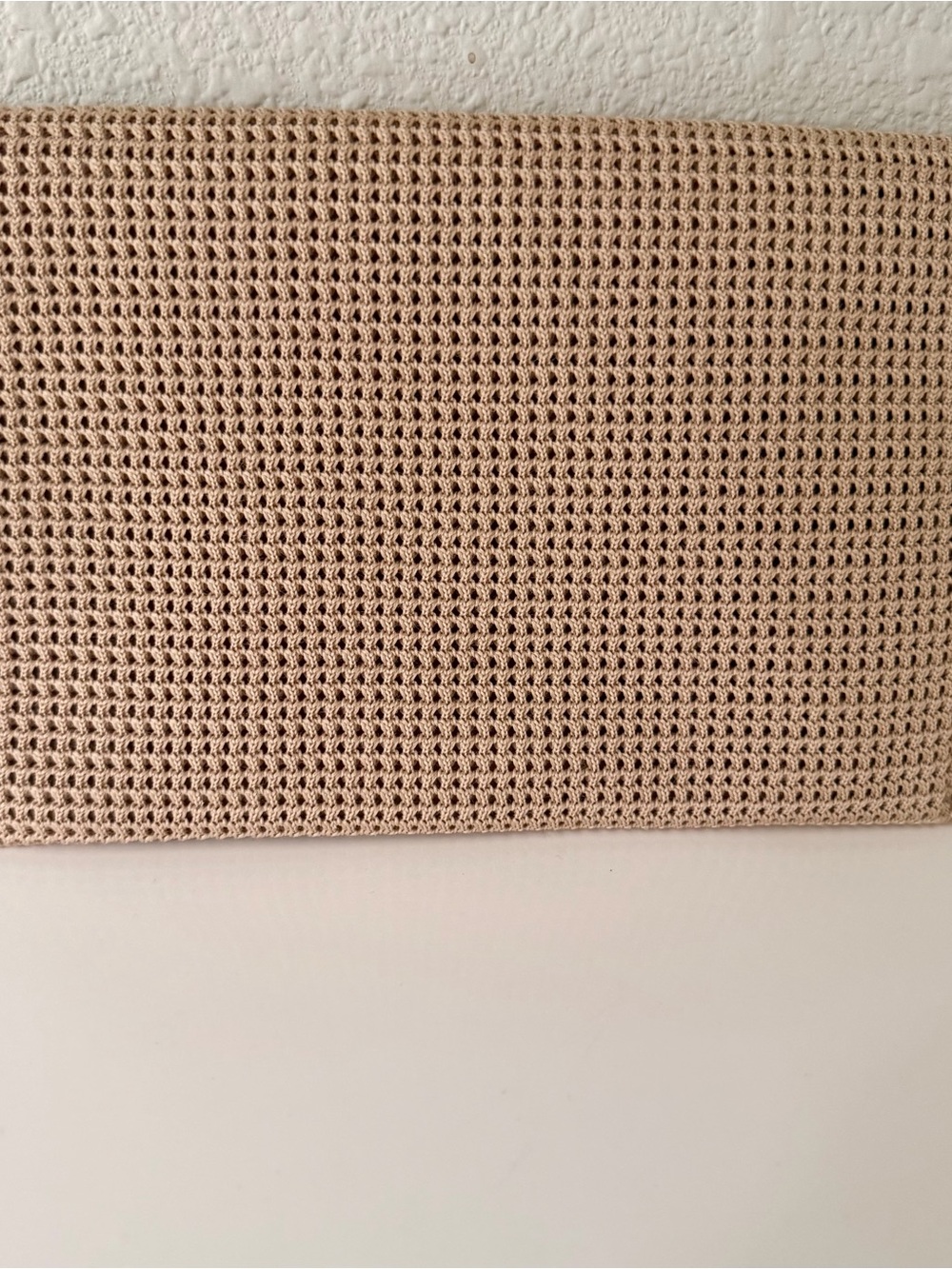 Yves Saint Laurent Beauté YSL Clutch in Woven Beige Raffia - Picture 6 of 6